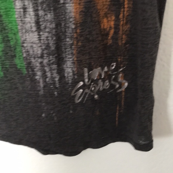 EXPRESS T-SHIRT SIZE XS TINY RUN IN BACK HARD TO SPOT OTHERWISE GREAT CONDITION - Picture 2 of 5